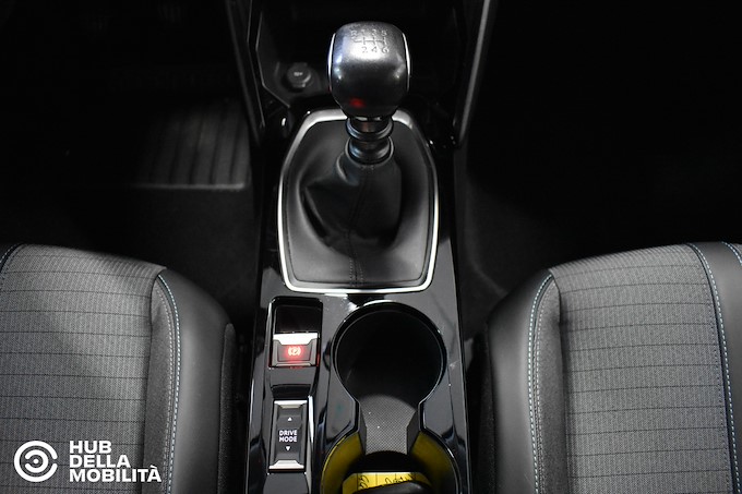 PEUGEOT 2008 BlueHDi 110 S&S Allure